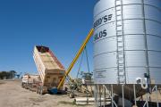 Loading grain into sealed silo