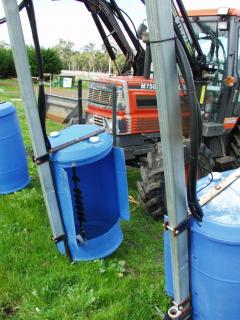 Spray return rig for applying trunk drench to control garden weevil adults
